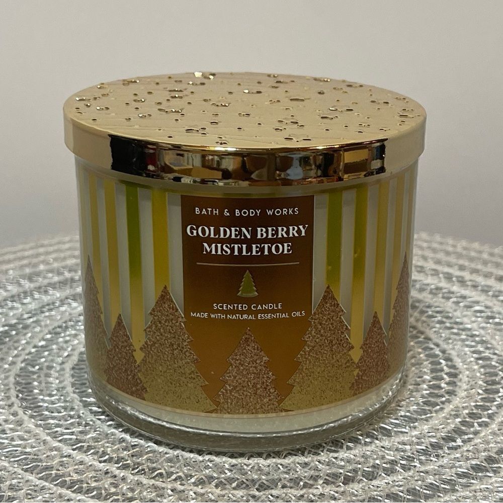 BBW Golden Berry Mistletoe 3 Wick Candle NWT